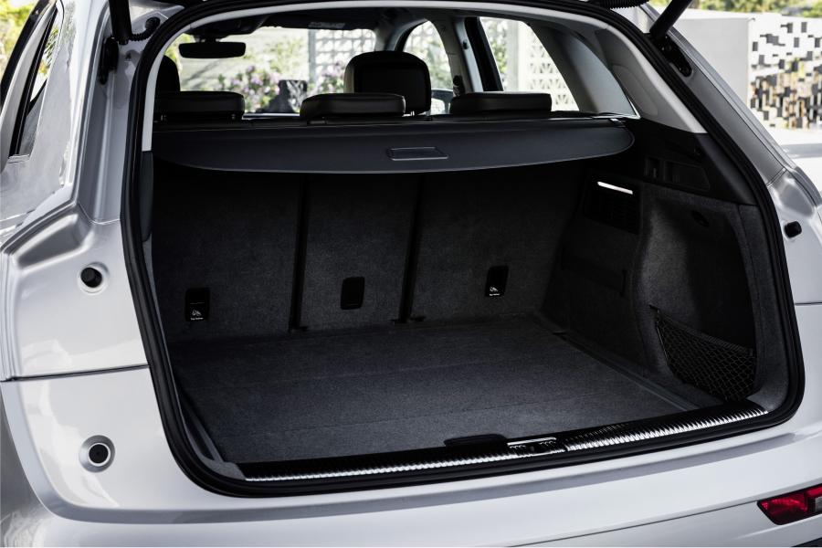 Багажник Audi Q5 TDI Quattro 2016 года  (WW) (фото 75 из 90)